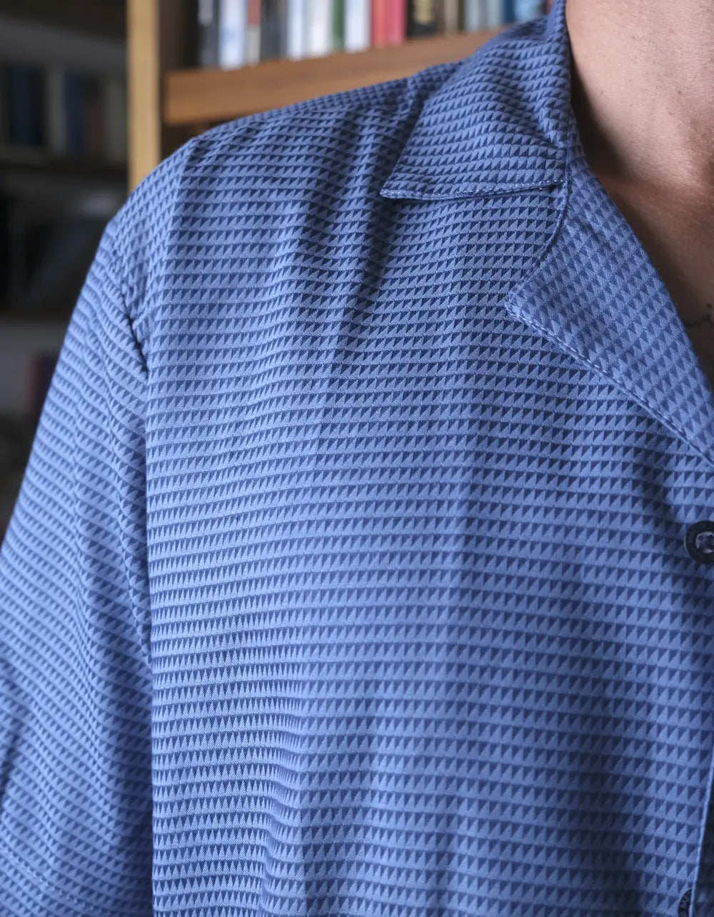 Pijama Manga Corta Azul Oscuro Textura Triángulos