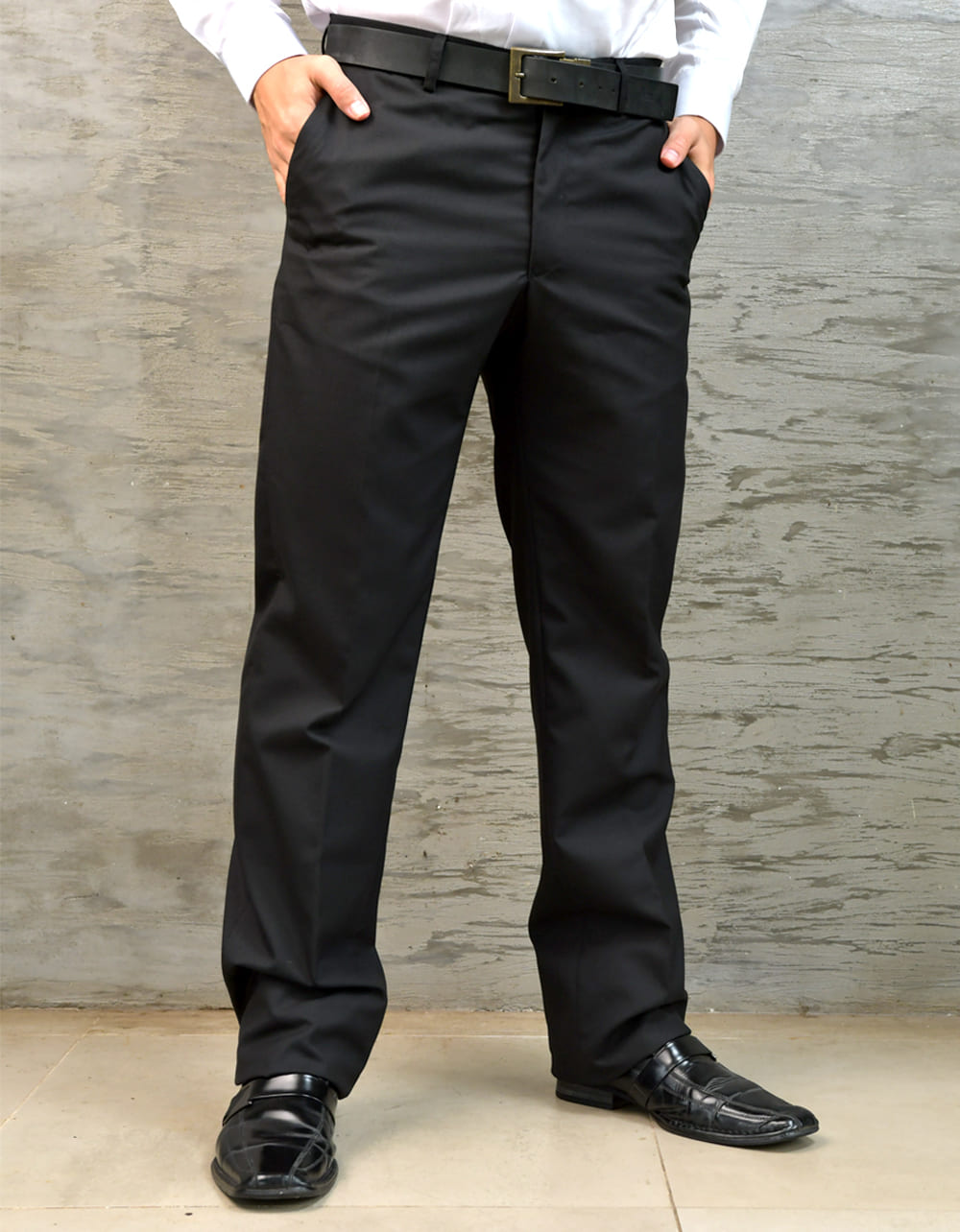 Pantalón Clásico Standard Fit Negro