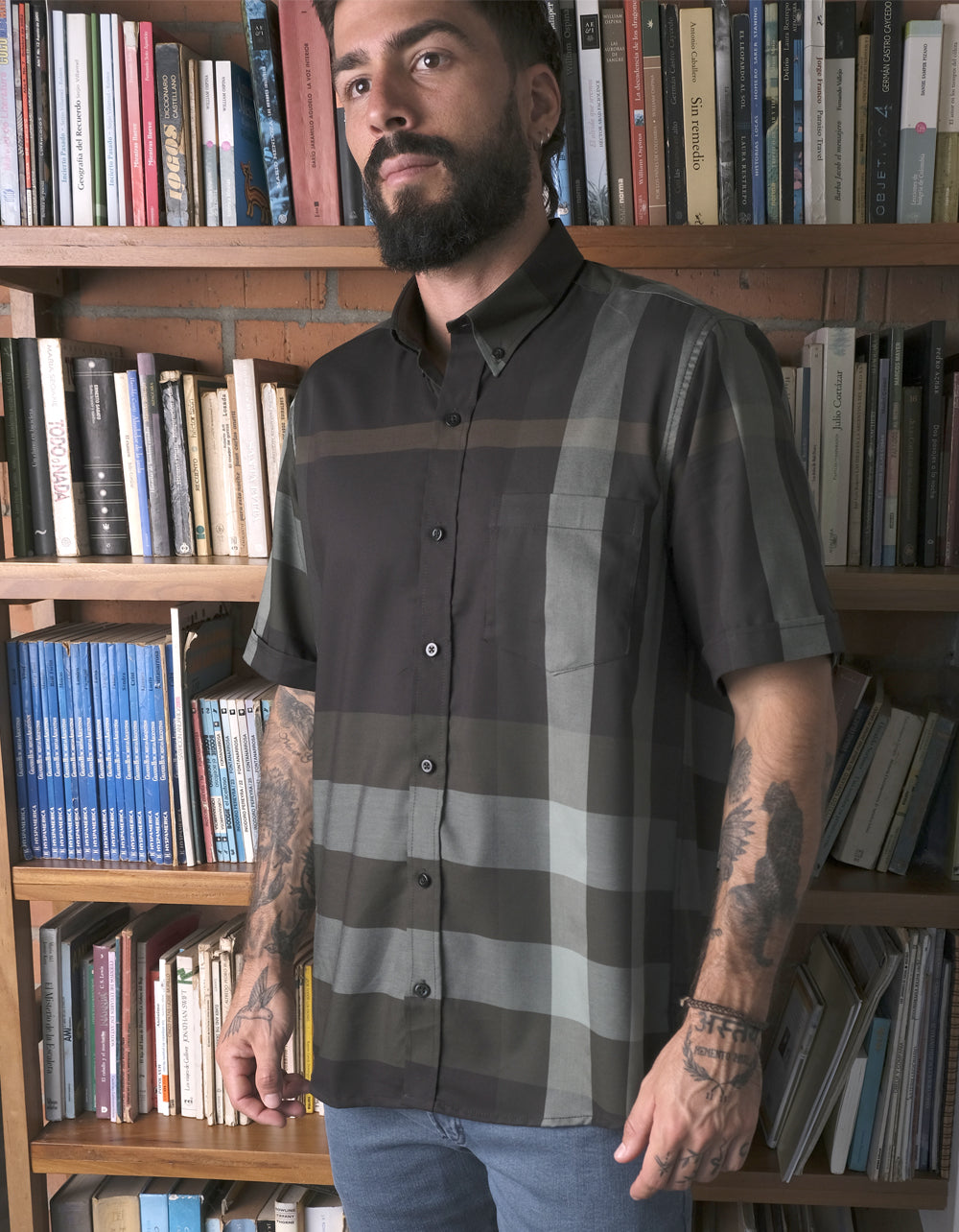 Camisa Manga Corta Lineas Tonos Verdes - Moldería clásica