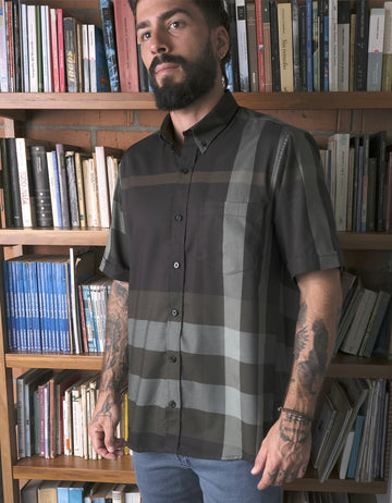 Camisa Manga Corta Lineas Tonos Verdes - Moldería clásica