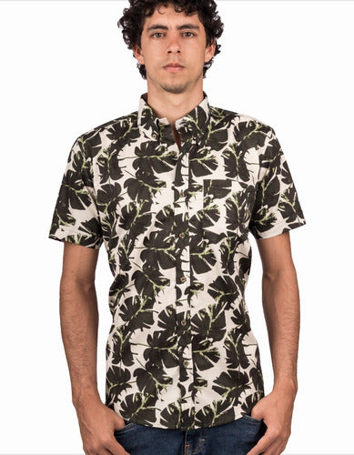Camisa Manga Corta Beige Estampado Hojas Verde Militar - Moldería informal