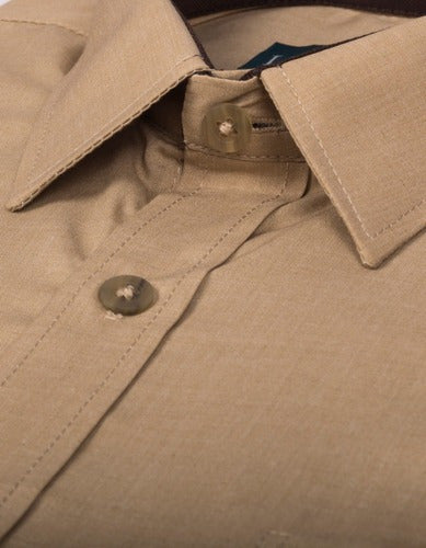 Camisa Manga Larga Sin Textura Color Beige - Moldería slim