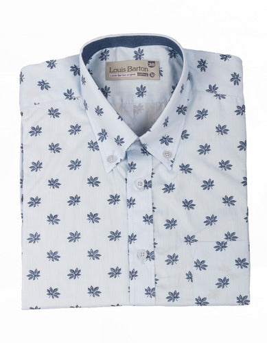 Camisa Manga Corta en Algodón Azul Claro Estampado Hojas Azul Oscuro - Moldería informal