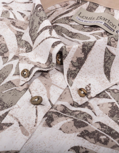 Camisa Manga Corta Blanca Estampado Hojas Gris Verdoso - Moldería informal
