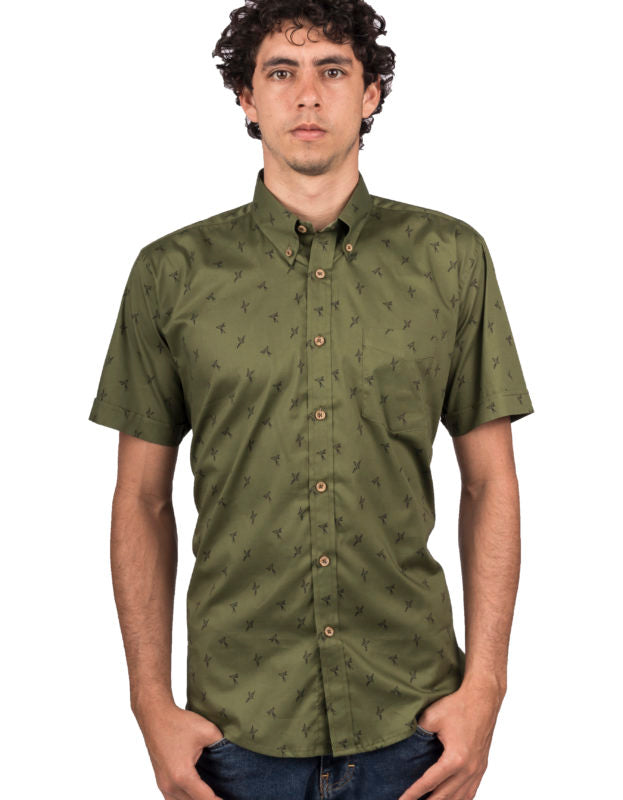 Camisa Manga Corta Verde Militar Estampado Aves - Moldería informal