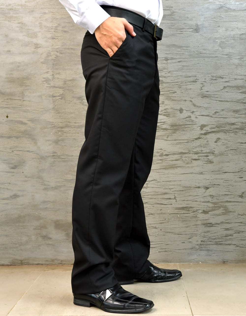Pantalón Clásico Standard Fit Negro