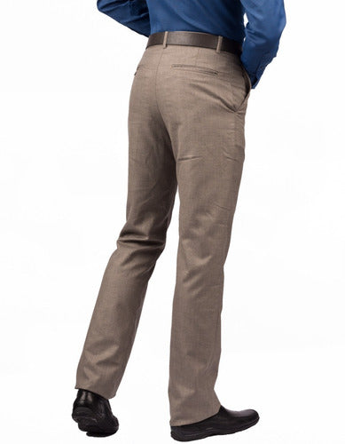 Pantalón Clásico Standard Fit Caqui