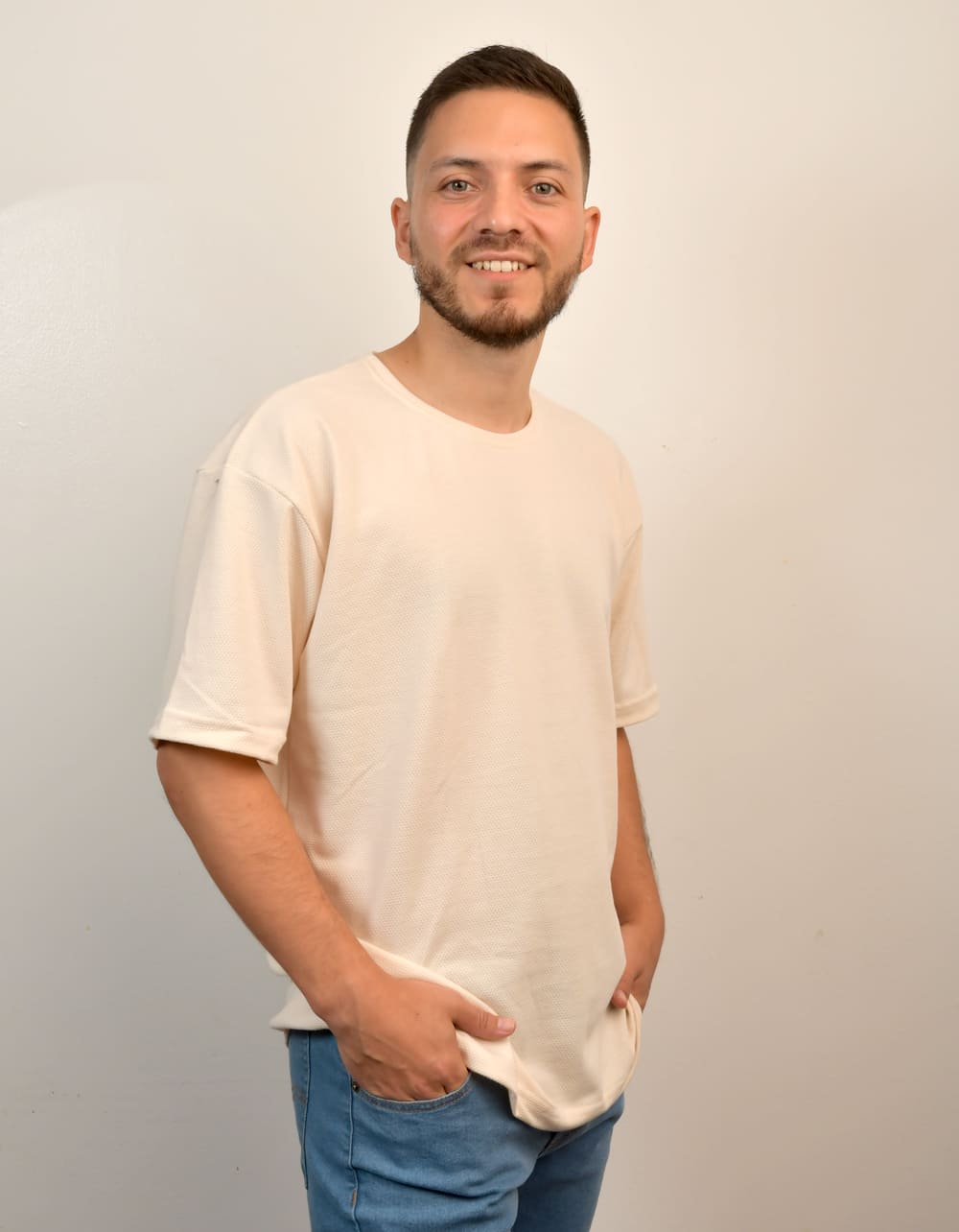 Camiseta Oversize Crema Textura Hexágonos