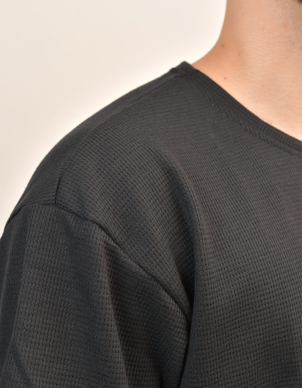 Camiseta Oversize Negra Textura Cuadros