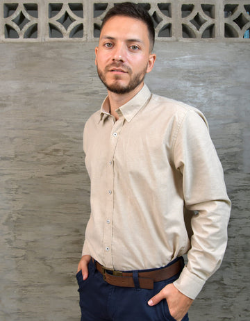 Camisa Oxford Manga Larga Beige Moldería Clásica