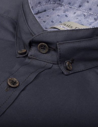 Camisa Cuello Nerú Color Azul Grisáceo Detalle en Bolsillo - Moldería slim