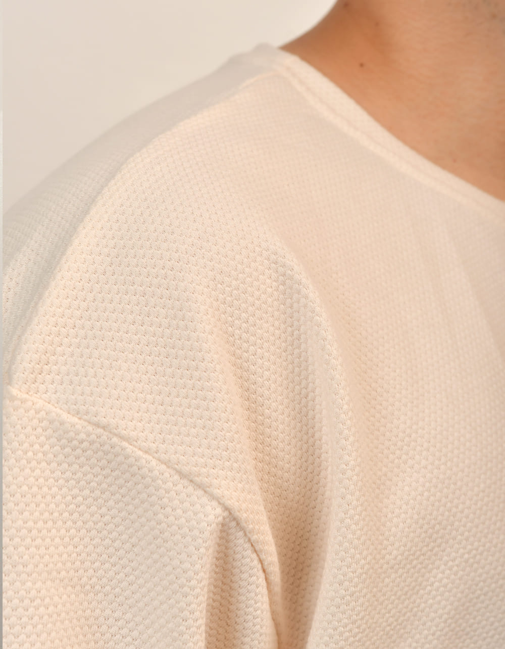 Camiseta Oversize Crema Textura Hexágonos