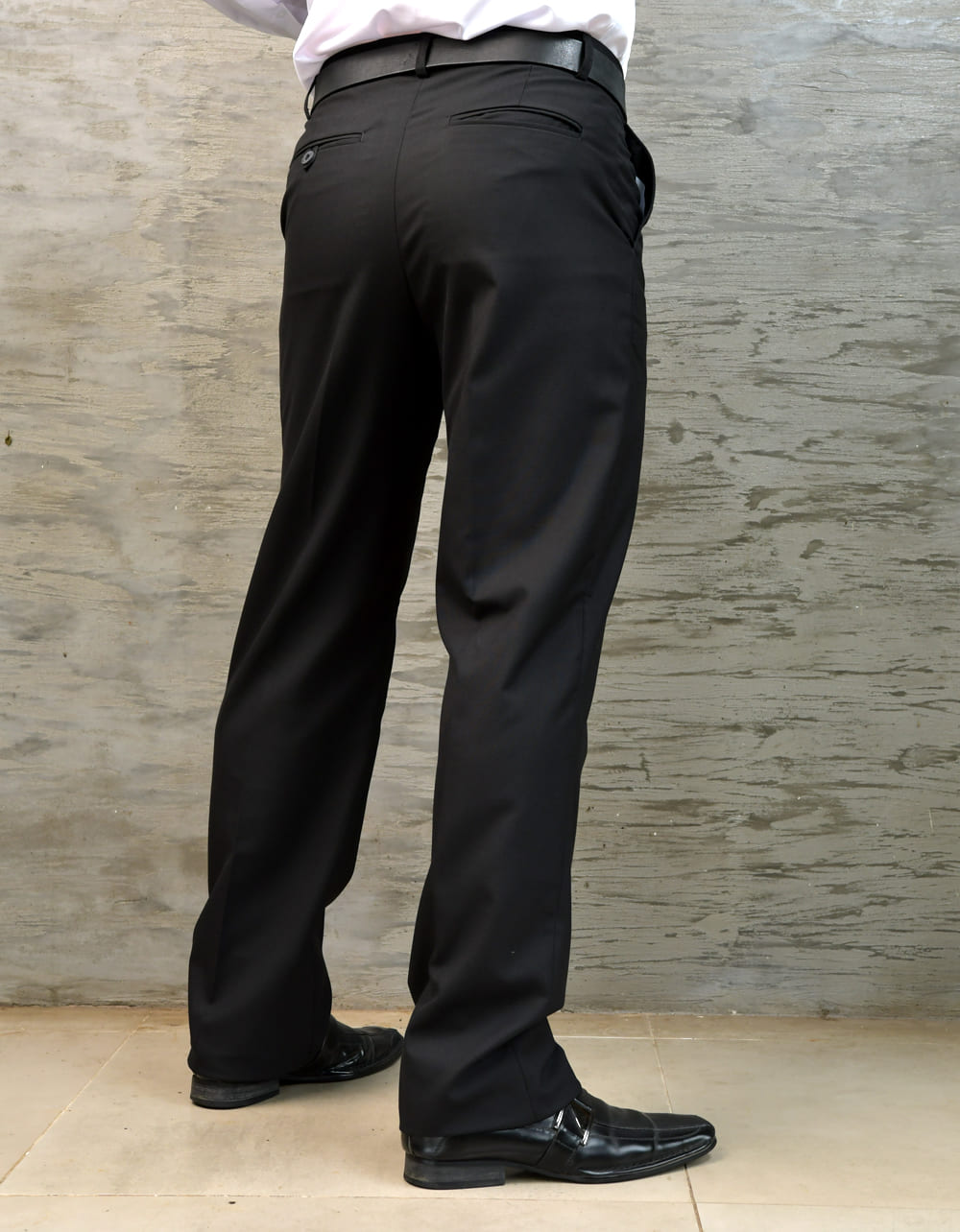 Pantalón Clásico Standard Fit Negro
