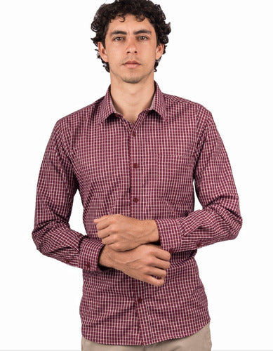 Camisa a Cuadros Manga Larga Color Vino Con Rayas Blancas - Moldería Clásica