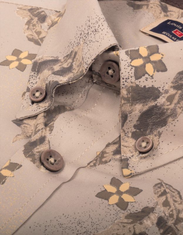 Camisa Manga Corta Café Estampado Flores Y Hojas - Moldería informal