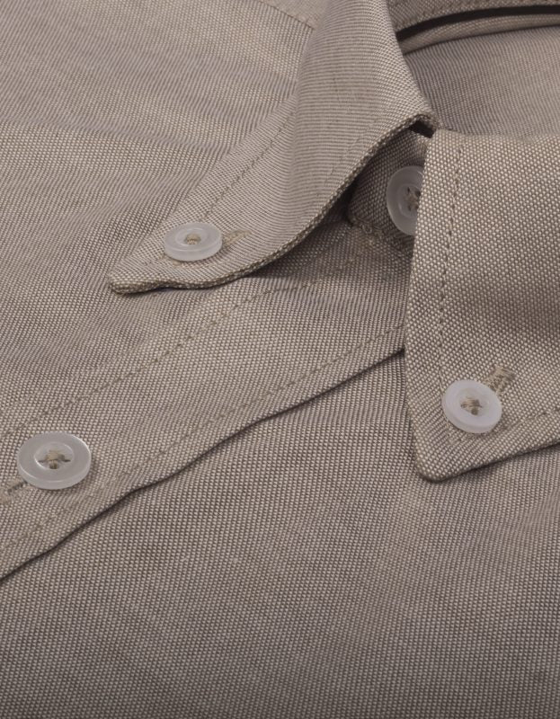 Camisa Oxford Manga Larga Color Caqui - Moldería clásica